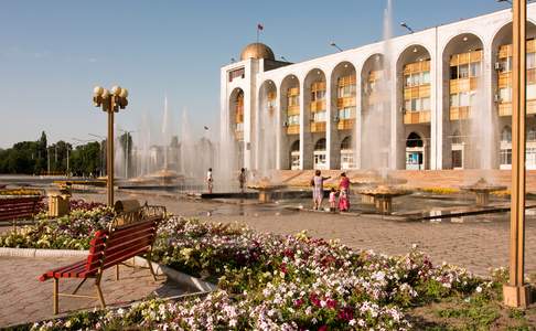 Het Ala-Too plein in Bishkek