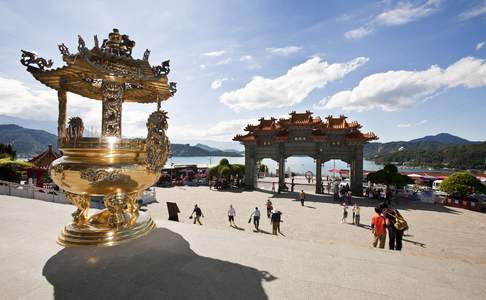 Sun Moon Lake, Wenwu Tempel