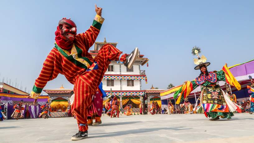 "Kleurrijke Boeddhistische festivals, prachtige berglandschappen en slapen bij een famile thuis"