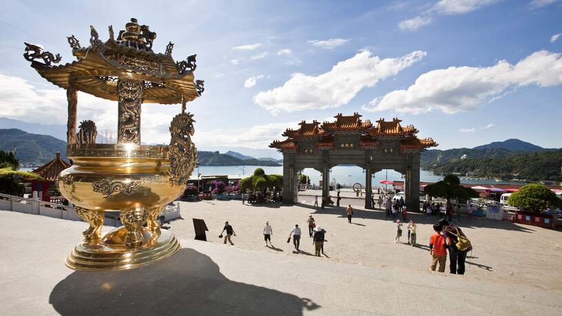 Sun Moon Lake, Wenwu Tempel