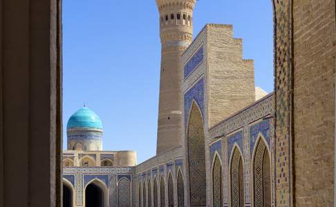 Vanaf de Kolon Minaret heeft u een prachtig uitzicht over Bukhara