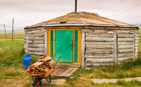 Een houten Yurt is erg bijzonder in Mongolie