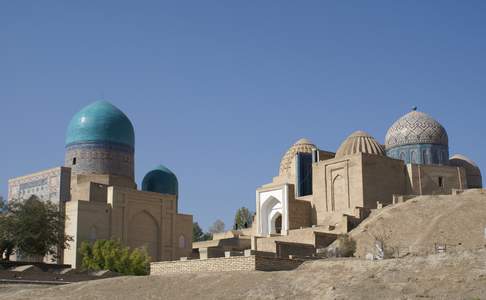 Wat u zeker niet mag missen is het In het Shah-i-Zinda, een necropolis aan de rand van Samarkand