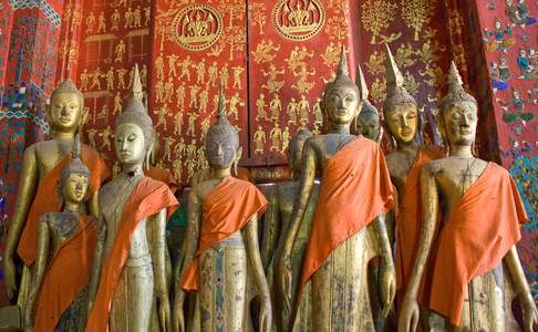 Binnen in de Wat Xieng Thong tempel, Luang Prabang