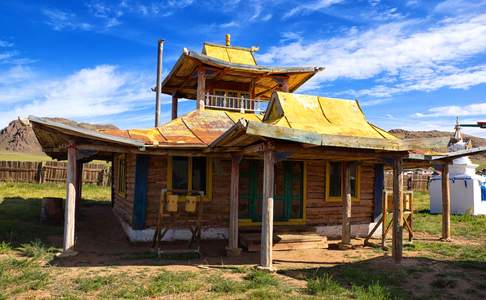 Een verlaten Boedhistische tempel in Noord-Mongolie