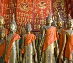 Binnen in de Wat Xieng Thong tempel, Luang Prabang