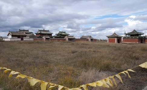 Erdene Zuu, ooit woonden er 1000 monniken in het "Honderd Schatten Klooster"