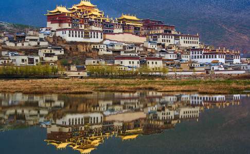 Tibetaans klooster in Zhongdian