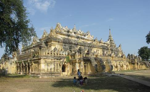 Het Maha Aungmye Bonzan klooster in Ava